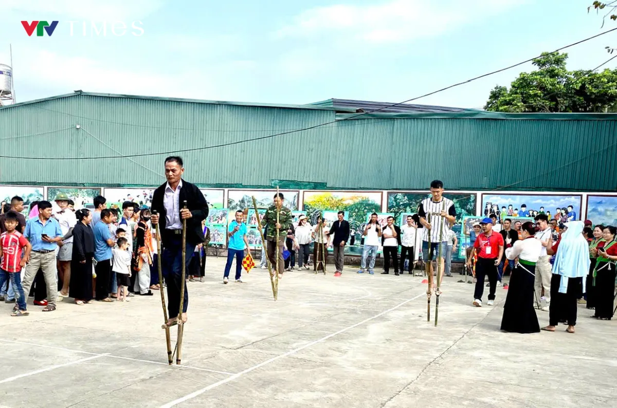 Lai Ch&acirc;u: Bộ đội Bi&ecirc;n ph&ograve;ng g&oacute;p sức giữ g&igrave;n, lan tỏa gi&aacute; trị Lễ hội Then Kin Pang - Ảnh 3.