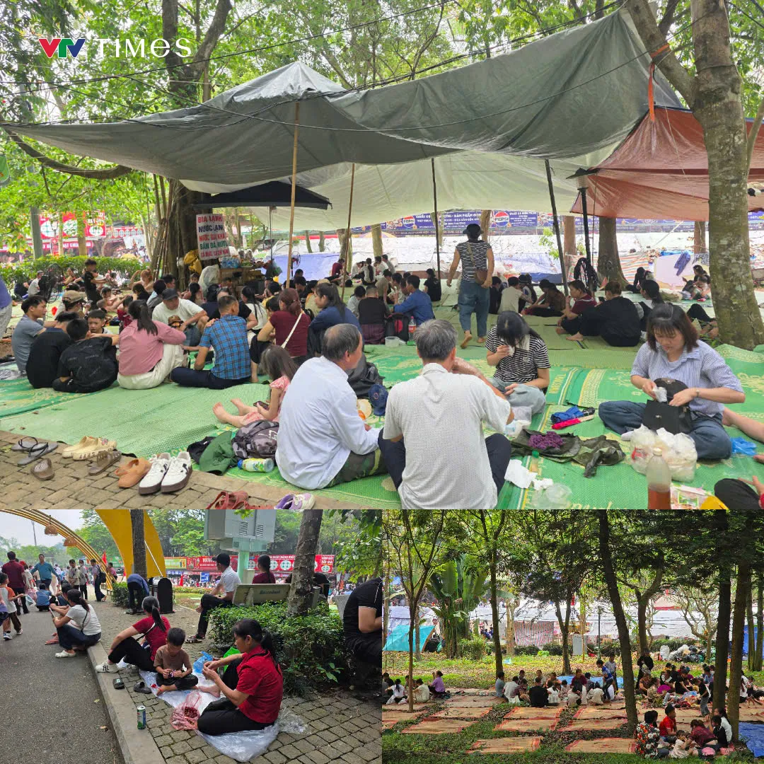 Đền H&ugrave;ng trước ng&agrave;y ch&iacute;nh hội: Biển người trẩy hội, kh&ocirc;ng kh&iacute; n&oacute;ng l&ecirc;n từng giờ - Ảnh 9.