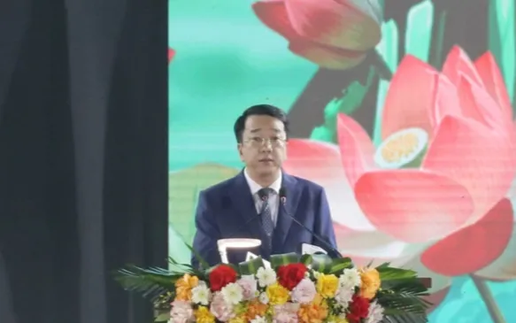 Ninh B&igrave;nh khai mạc Lễ hội Hoa Lư 2026: Linh kh&iacute; ng&agrave;n năm, vươn m&igrave;nh tỏa s&aacute;ng- Ảnh 3.