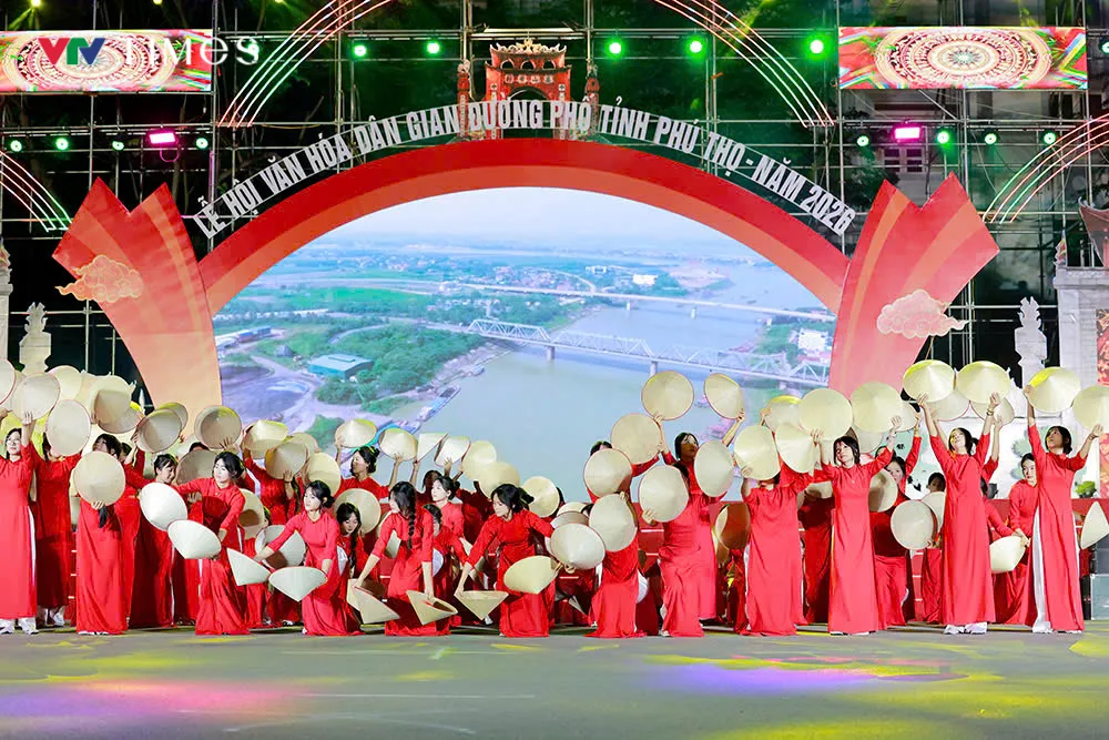 Thanh &acirc;m nguồn cội&rdquo; thắp lửa di sản, kết nối cộng đồng Đất Tổ - Ảnh 6.