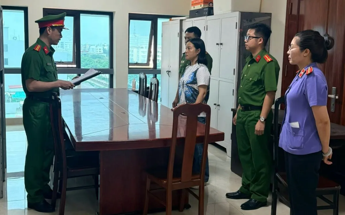 Đối tượng Phạm Thị Như Quỳnh tại cơ quan công an