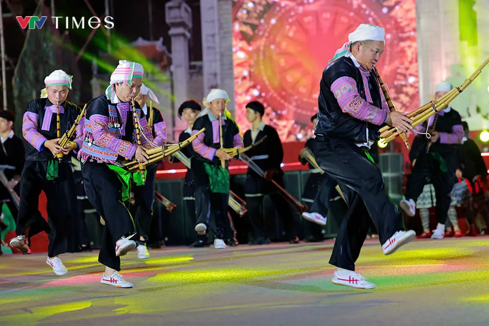 Thanh &acirc;m nguồn cội&rdquo; thắp lửa di sản, kết nối cộng đồng Đất Tổ - Ảnh 8.