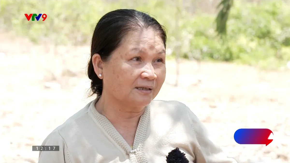 pnhn-2504-3 le thị sen.jpg