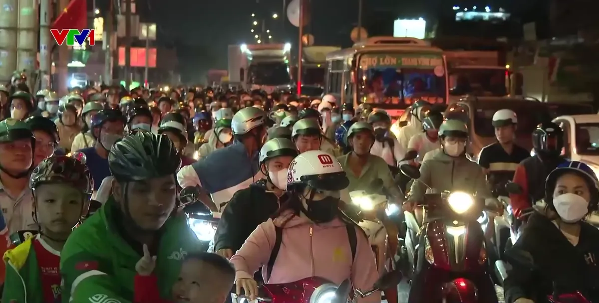 Chủ động c&aacute;c phương &aacute;n đảm bảo an to&agrave;n giao th&ocirc;ng cửa ng&otilde; dịp nghỉ lễ - Ảnh 2.