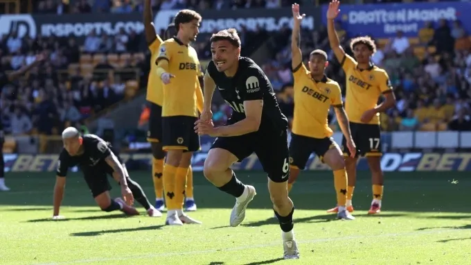 Tottenham thắng nghẹt thở Wolves, thắp lại hy vọng trụ hạng dưới thời De Zerbi- Ảnh 1.