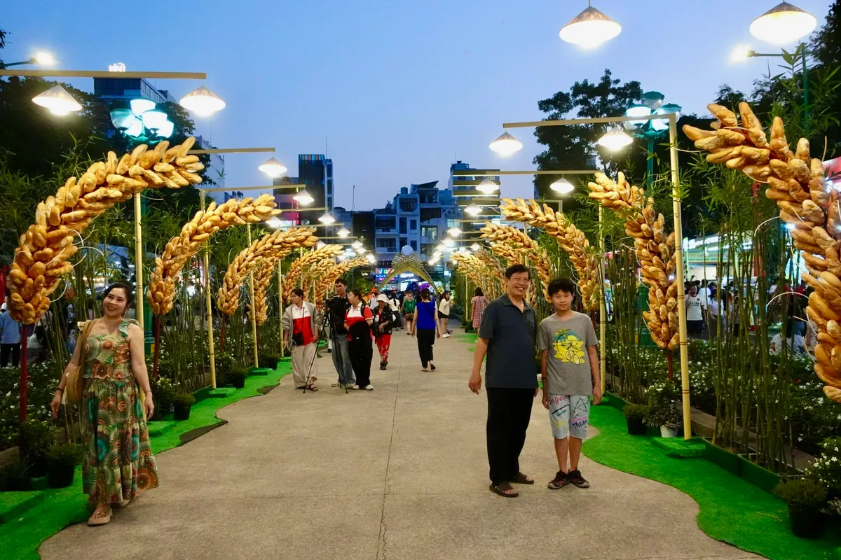 B&aacute;nh m&igrave;: "Đại sứ văn h&oacute;a" kết nối Việt Nam với thế giới- Ảnh 5.