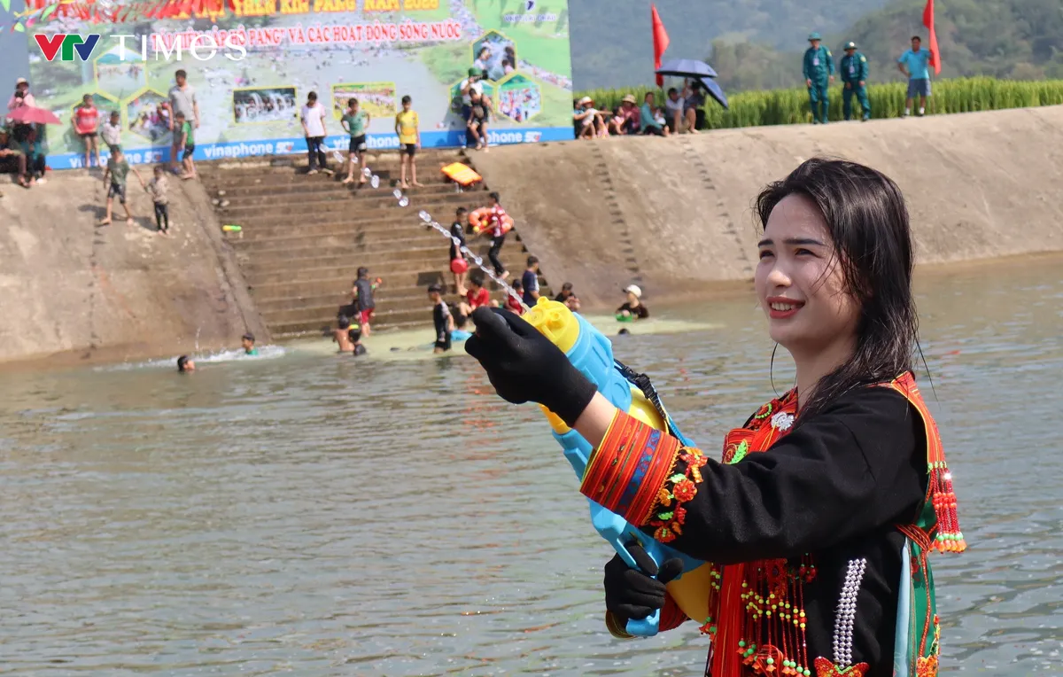 Lai Ch&acirc;u: Lời Then vọng m&atilde;i giữa đại ng&agrave;n - Ảnh 11.