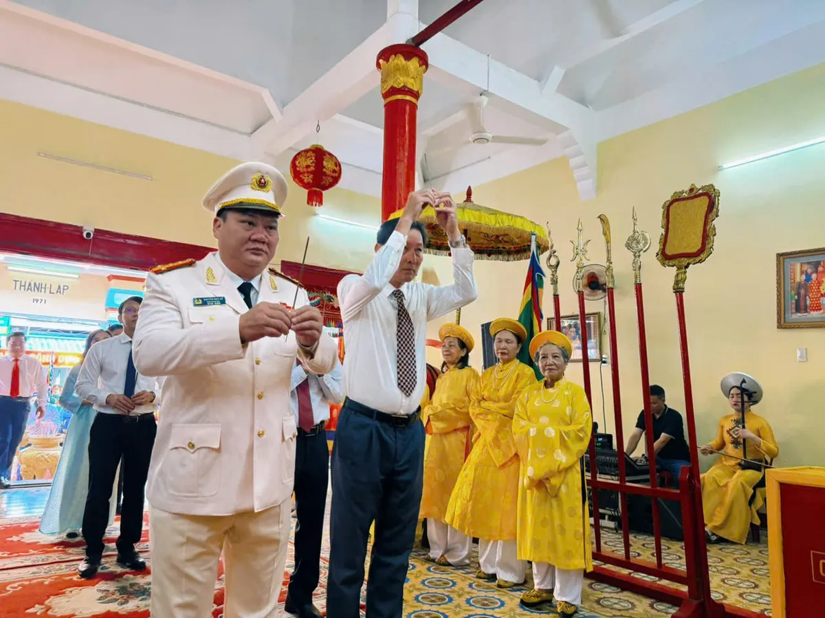 Kh&aacute;nh H&ograve;a trang trọng tổ chức lễ d&acirc;ng hương Giỗ Tổ H&ugrave;ng Vương năm 2026 - Ảnh 4.