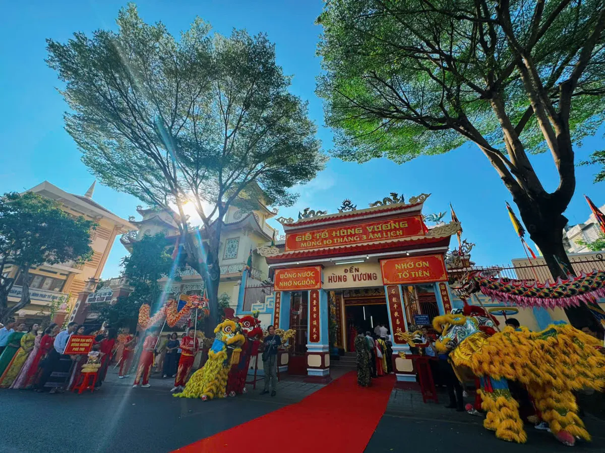 Kh&aacute;nh H&ograve;a trang trọng tổ chức lễ d&acirc;ng hương Giỗ Tổ H&ugrave;ng Vương năm 2026 - Ảnh 3.