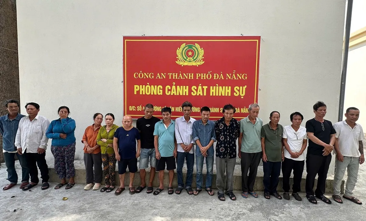 Triệt ph&aacute; đường d&acirc;y l&ocirc; đề nhiều tầng nấc, giao dịch gần 10 tỷ đồng tại Đ&agrave; Nẵng- Ảnh 1.