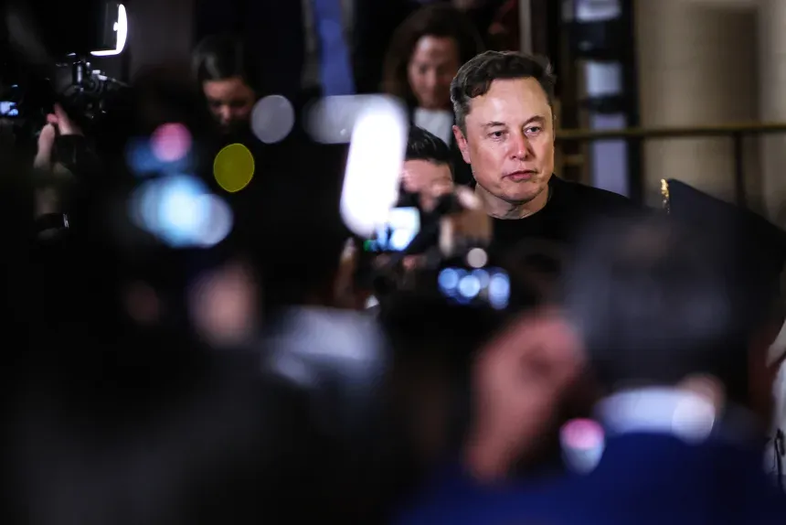 Elon Musk bị đ&aacute;nh gi&aacute; &ldquo;cửa dưới&rdquo; trong vụ kiện OpenAI 180 tỷ USD - Ảnh 2.