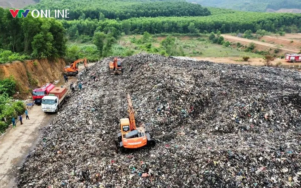 Sau nhiều ngày, đến nay vụ cháy tại bãi rác mới hoàn toàn được dập tắt.