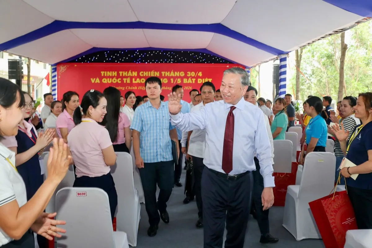 Tổng B&iacute; thư, Chủ tịch nước T&ocirc; L&acirc;m: Chăm lo to&agrave;n diện để c&ocirc;ng nh&acirc;n, người lao động c&oacute; cuộc sống ng&agrave;y c&agrave;ng tốt hơn- Ảnh 1.