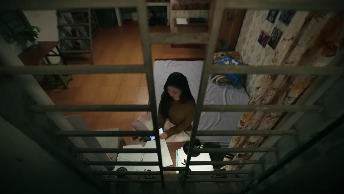 Bước ch&acirc;n v&agrave;o đời - Tập 28: Ph&eacute;p thử cho Thương trước ng&agrave;y Qu&acirc;n đi du học- Ảnh 3.