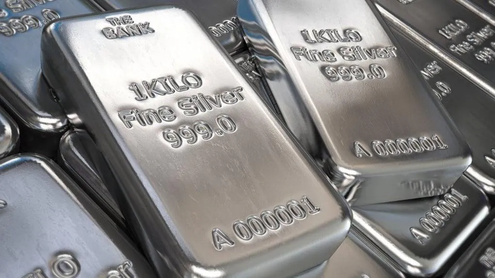 Gi&aacute; bạc c&oacute; thể chạm 309 USD/ounce: Ba "lực đẩy" định h&igrave;nh c&uacute; bứt ph&aacute;- Ảnh 1.