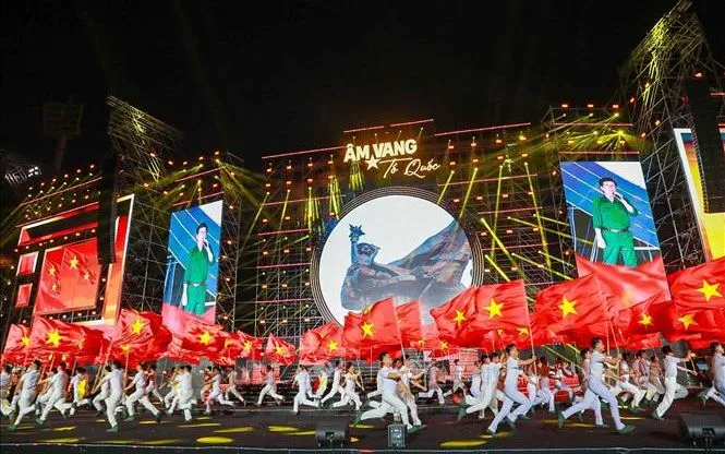 Hà Quỳnh Như mang âm hưởng quê hương vào bản hòa ca “Âm vang Tổ quốc” - Ảnh 5.