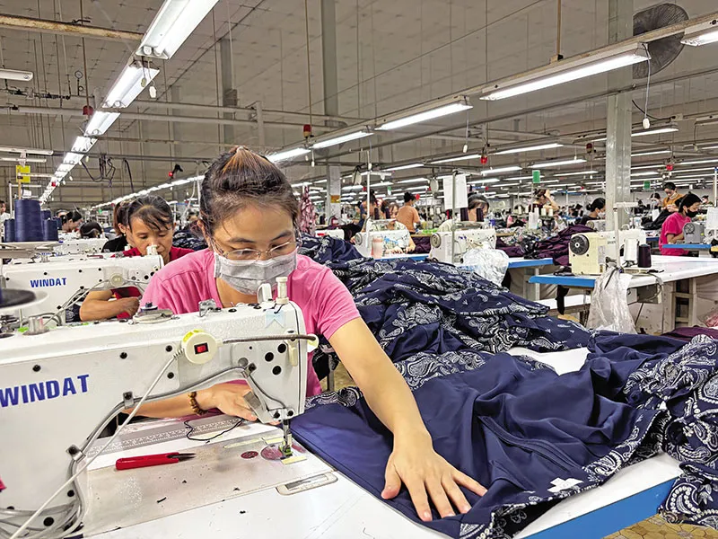 &ldquo;L&aacute; chắn&rdquo; gi&uacute;p dệt may trụ vững trước biến động
- Ảnh 1.