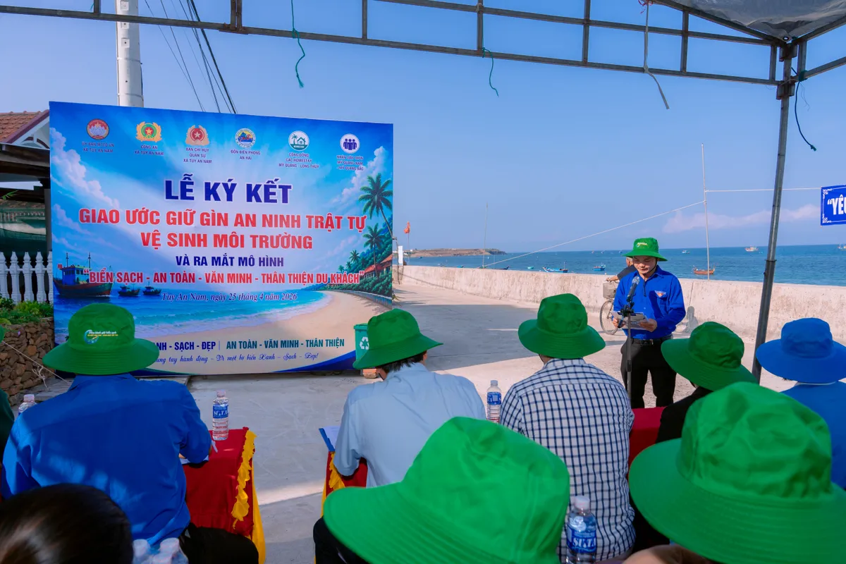 K&yacute; kết giữ g&igrave;n m&ocirc;i trường, ra mắt m&ocirc; h&igrave;nh biển sạch tại x&atilde; Tuy An Nam, Đắk Lắk- Ảnh 1.