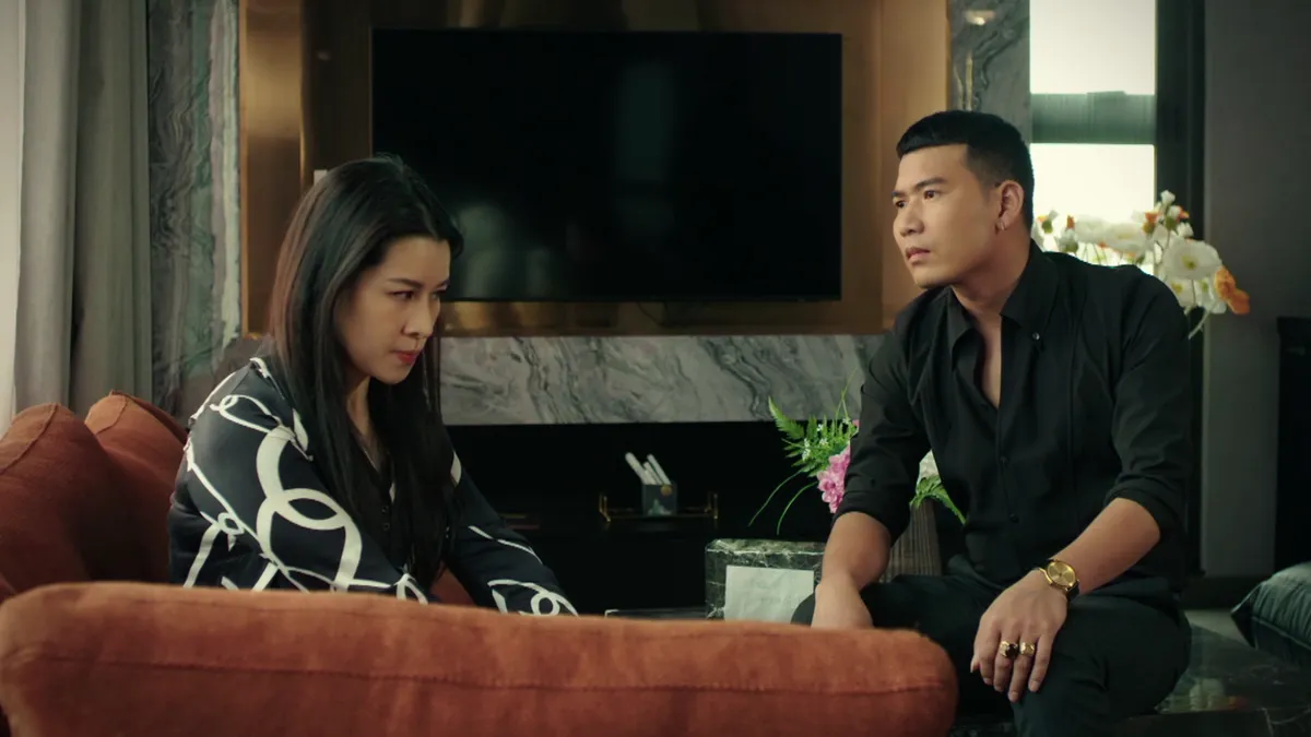 Bước ch&acirc;n v&agrave;o đời - Tập 29: Bị Dũng lừa thảm hại, Trang lại đ&aacute;nh t&igrave;nh địch vỡ đầu - Ảnh 11.