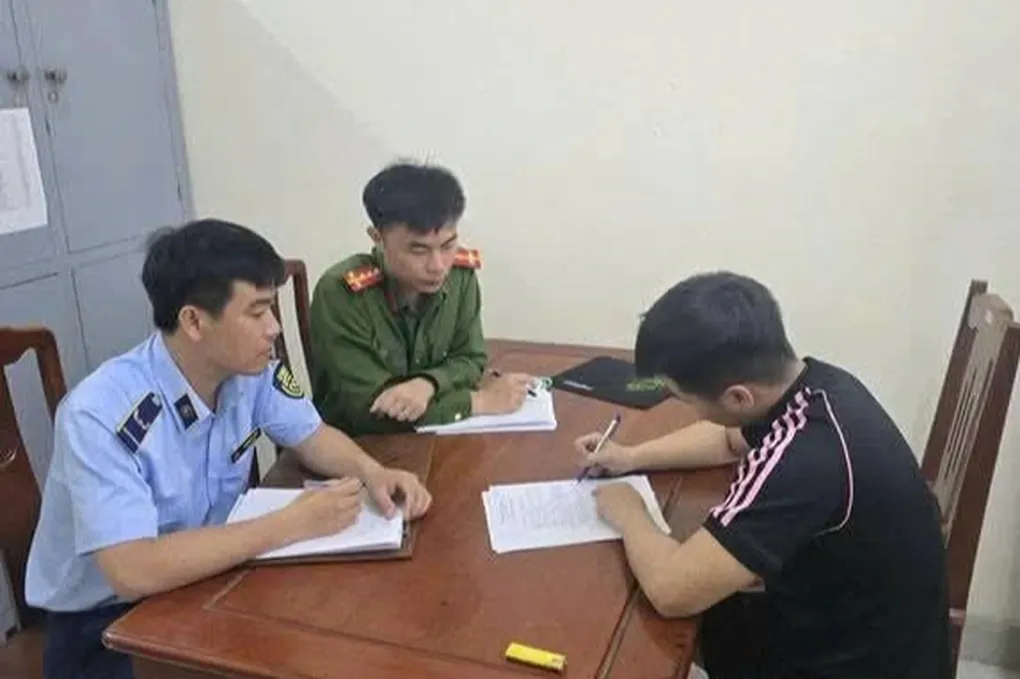 Thanh H&oacute;a xử phạt thanh ni&ecirc;n thu 200.000 đồng/lượt gửi xe tại Sầm Sơn- Ảnh 1.