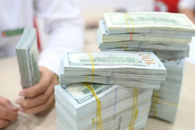 Gi&aacute; USD đồng loạt tăng, thị trường chờ t&iacute;n hiệu giữ nguy&ecirc;n l&atilde;i suất từ Mỹ- Ảnh 1.