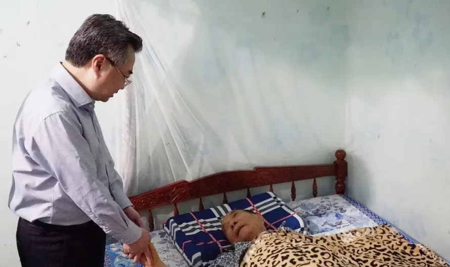 L&atilde;nh đạo Đảng, Nh&agrave; nước chăm lo c&aacute;c gia đ&igrave;nh ch&iacute;nh s&aacute;ch ở nhiều địa phương - Ảnh 4.
