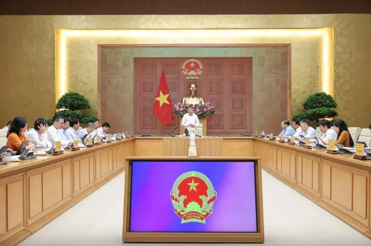 Thủ tướng L&ecirc; Minh Hưng l&agrave;m việc với Ng&acirc;n h&agrave;ng Nh&agrave; nước Việt Nam- Ảnh 1.