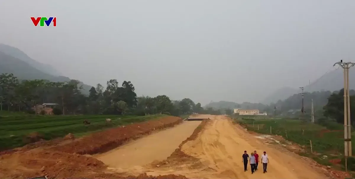 Hiệu quả c&ocirc;ng t&aacute;c d&acirc;n vận trong giải ph&oacute;ng mặt bằng cao tốc H&ograve;a B&igrave;nh - Mộc Ch&acirc;u - Ảnh 2.