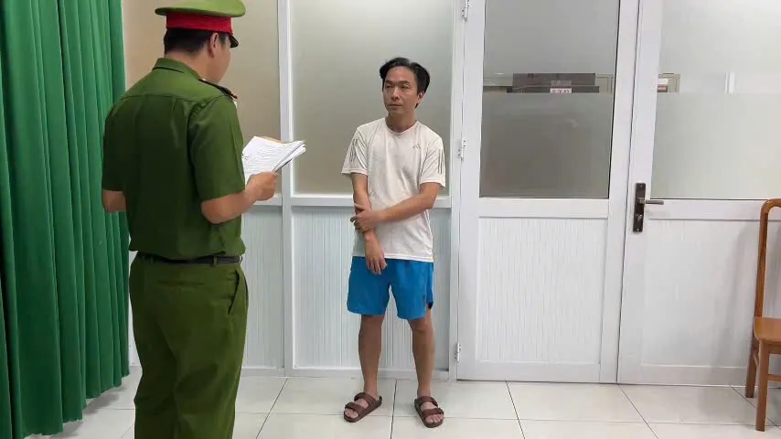 Ph&aacute; đường d&acirc;y mua b&aacute;n h&oacute;a đơn hơn 3.800 tỷ đồng tại TP Hồ Ch&iacute; Minh- Ảnh 1.