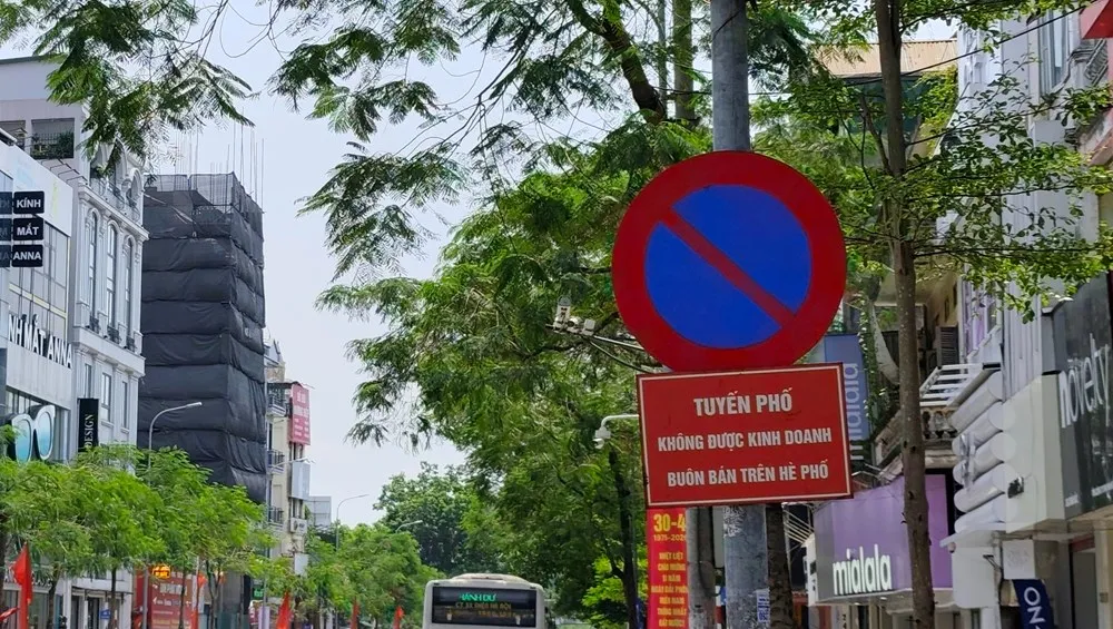 Kh&ocirc;ng c&oacute; biển cấm vẫn c&oacute; thể bị phạt nặng nếu dừng, đỗ xe tại những vị tr&iacute; n&agrave;y- Ảnh 4.