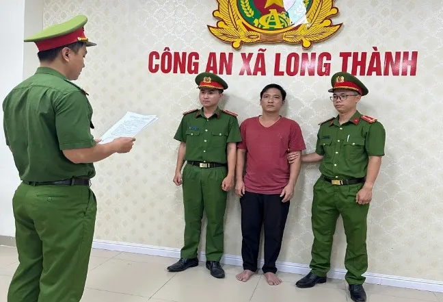 Khởi tố đối tượng khai th&aacute;c c&aacute;t tr&aacute;i ph&eacute;p, cảnh b&aacute;o nguy cơ thất tho&aacute;t t&agrave;i nguy&ecirc;n v&agrave; hệ lụy m&ocirc;i trường- Ảnh 3.