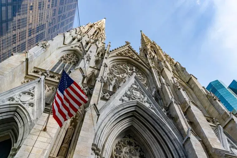 Tổng gi&aacute;o phận New York chấp nhận chi 800 triệu USD để d&agrave;n xếp c&aacute;c vụ b&ecirc; bối t&igrave;nh dục- Ảnh 1.