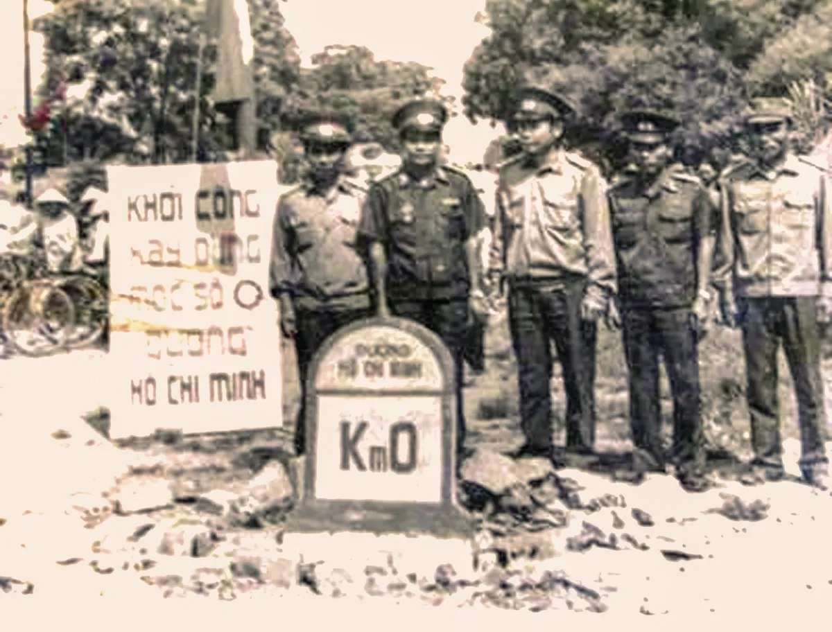Di t&iacute;ch quốc gia đặc biệt Km số 0 - khởi nguồn c&ocirc;ng tr&igrave;nh giao th&ocirc;ng huyền thoại - Ảnh 2.