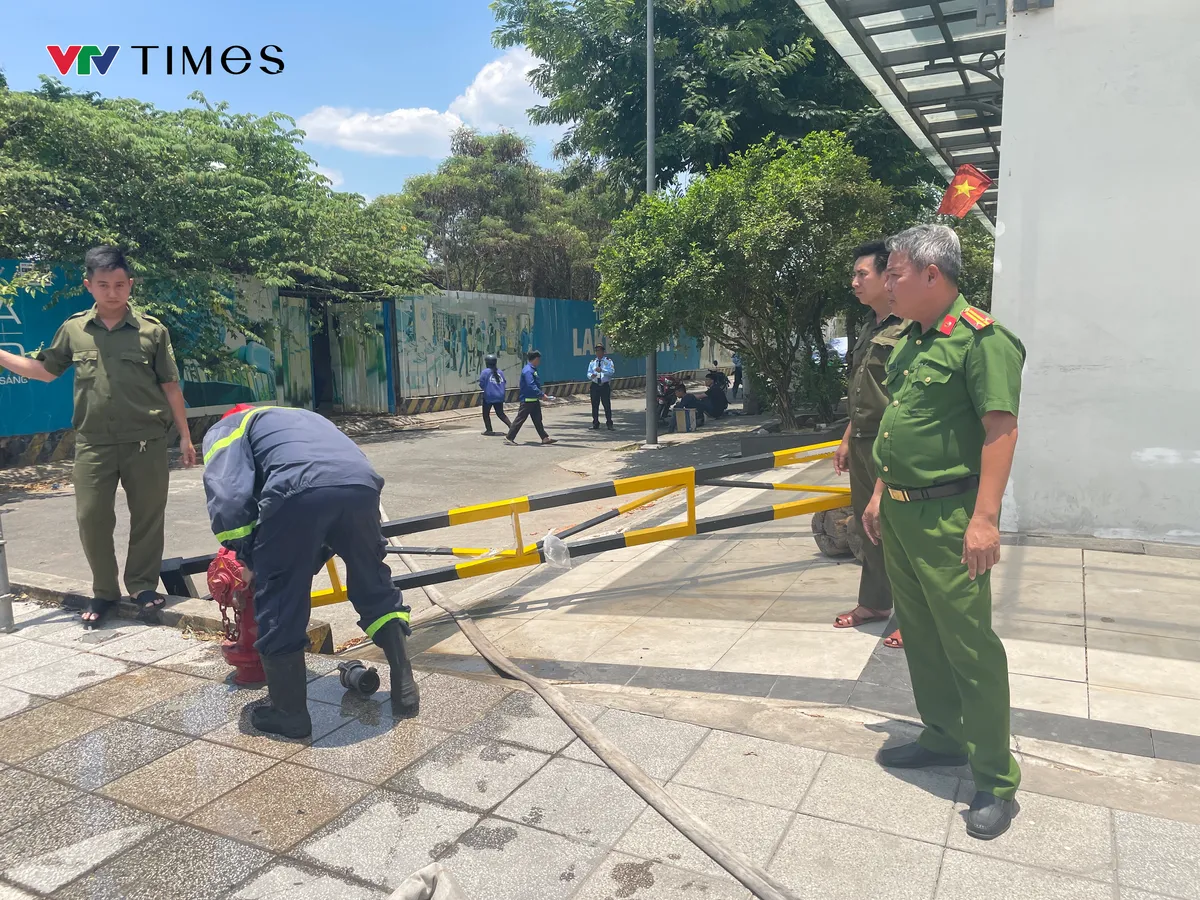 Ng&agrave;y Quốc tế Lao Động: Người nghỉ lễ, người l&agrave;m nhiệm vụ giữ b&igrave;nh y&ecirc;n- Ảnh 4.