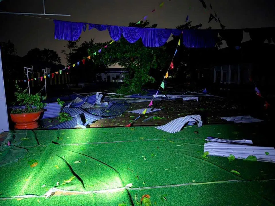 Th&aacute;i Nguy&ecirc;n: Mưa đ&aacute;, d&ocirc;ng lốc g&acirc;y thiệt hại nặng nề tại nhiều địa phương - Ảnh 3.