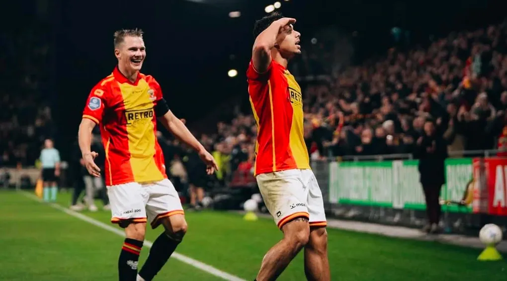Nguy cơ Eredivisie phải đ&aacute; lại h&agrave;ng trăm trận v&igrave; tranh chấp quốc tịch cầu thủ- Ảnh 2.