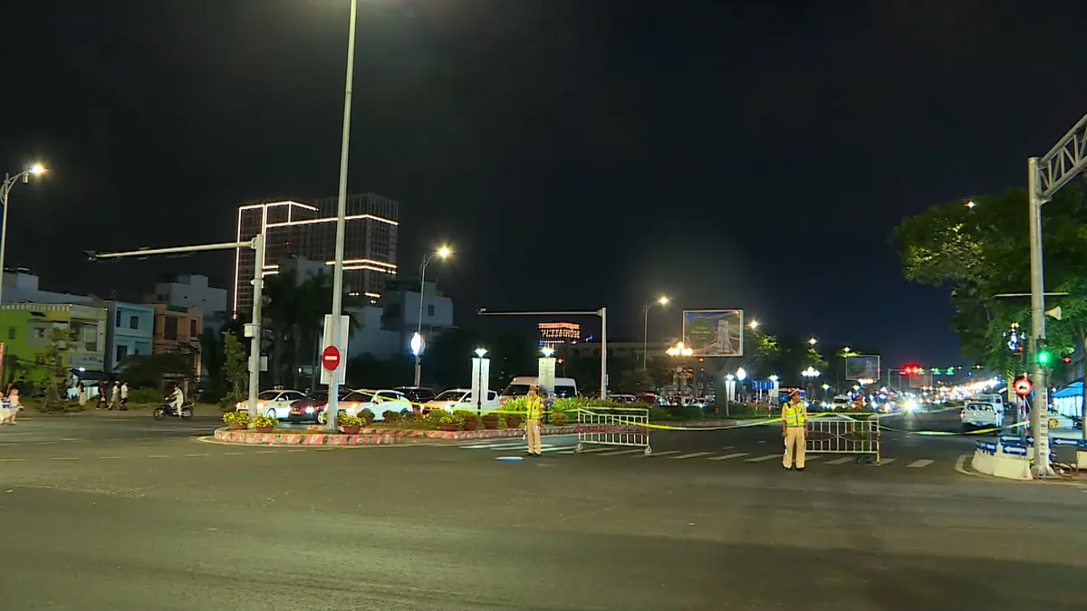 Bảo đảm giao th&ocirc;ng th&ocirc;ng suốt phục vụ Chuỗi sự kiện &ldquo;Tổ quốc b&igrave;nh y&ecirc;n&rdquo;- Ảnh 1.