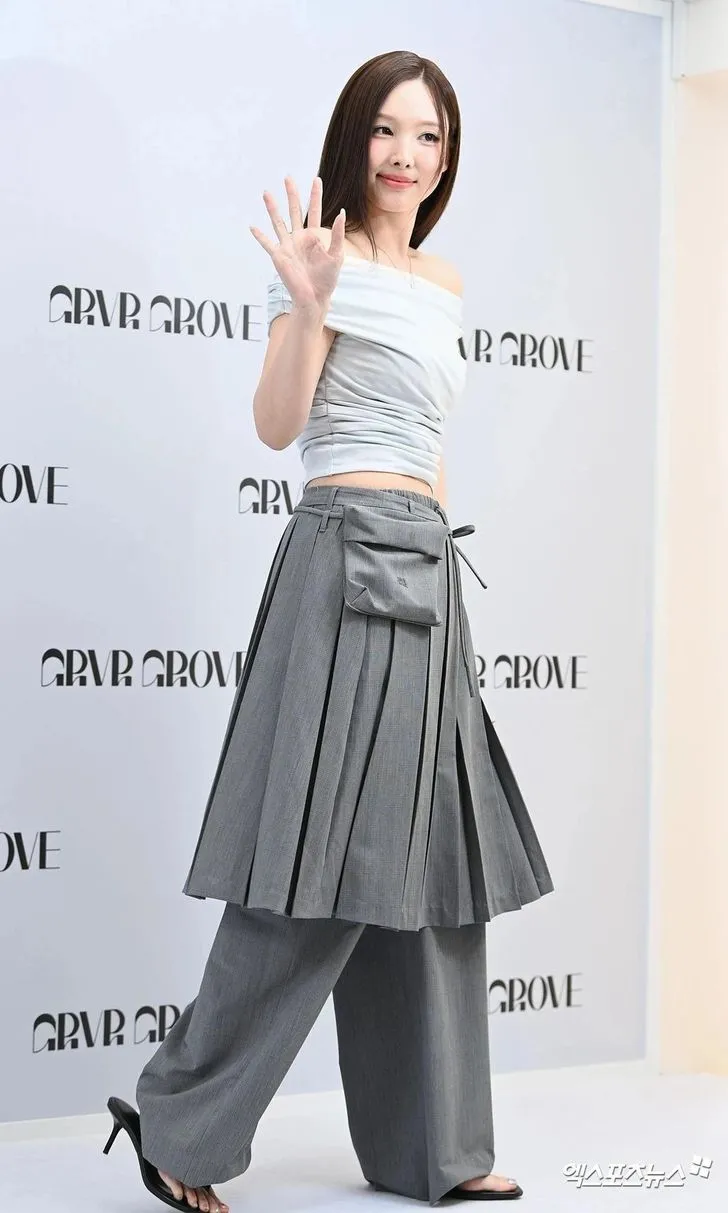 Nayeon (TWICE) được khen tươi tắn, fan phản ứng với chuẩn gầy qu&aacute; mức trong K-pop - Ảnh 3.