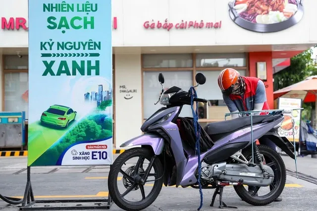 Sẵn s&agrave;ng b&aacute;n đại tr&agrave; xăng sinh học E10 từ 15/5 tr&ecirc;n to&agrave;n quốc- Ảnh 1.