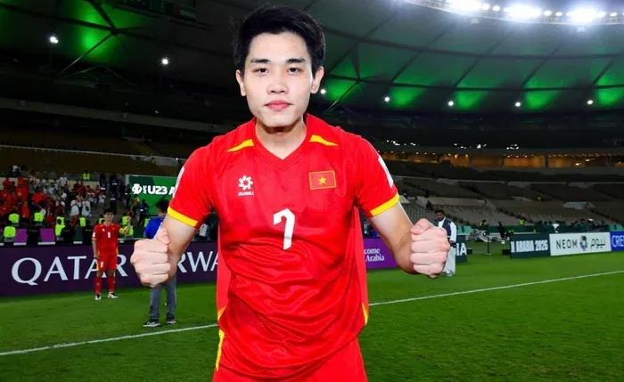 Đ&igrave;nh Bắc thăng hoa với 7 b&agrave;n/4 trận, mở ra cơ hội lớn trở lại tuyển Việt Nam- Ảnh 1.