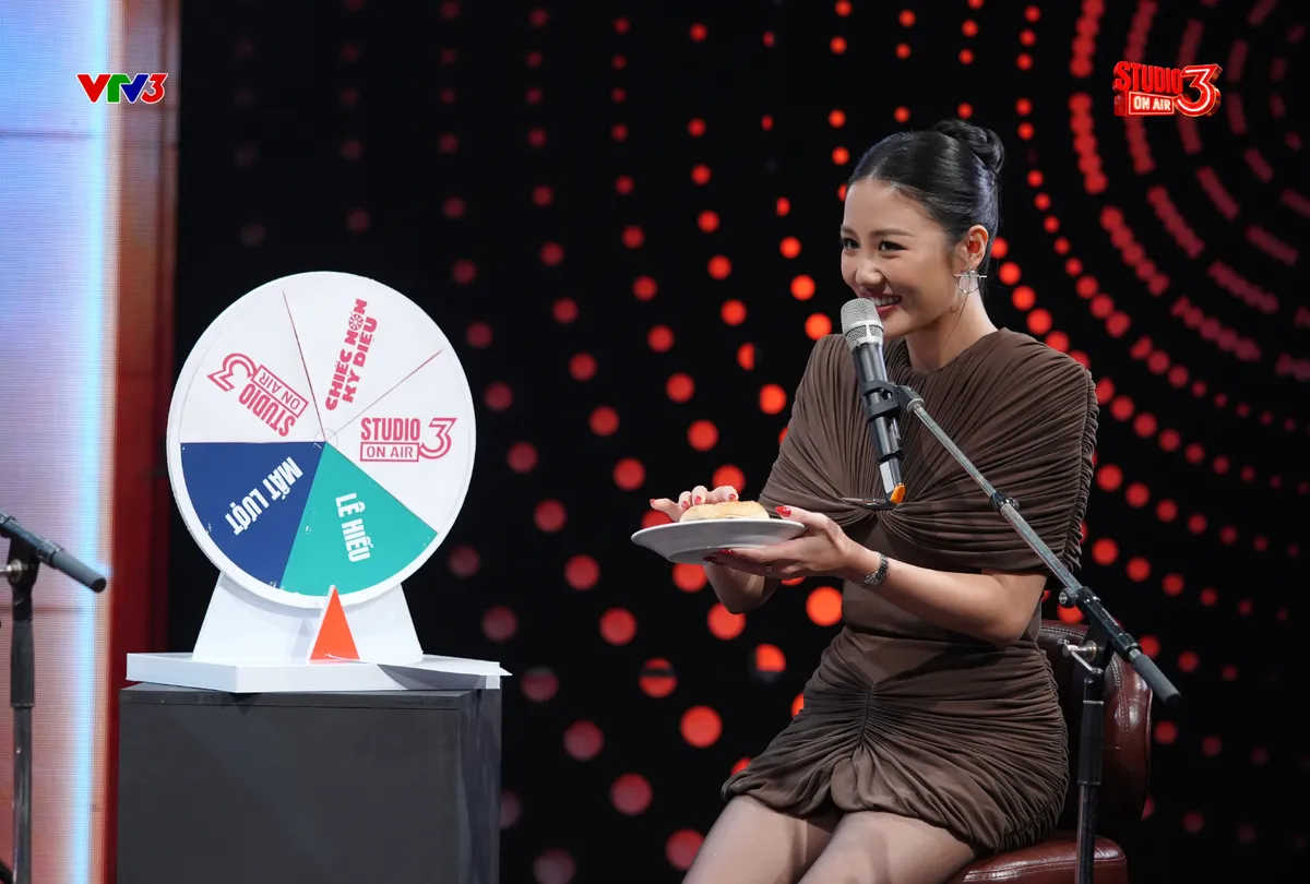 Studio 3 gặp gỡ Văn Mai Hương: Một cuộc hẹn nhiều cảm xúc - Ảnh 4.