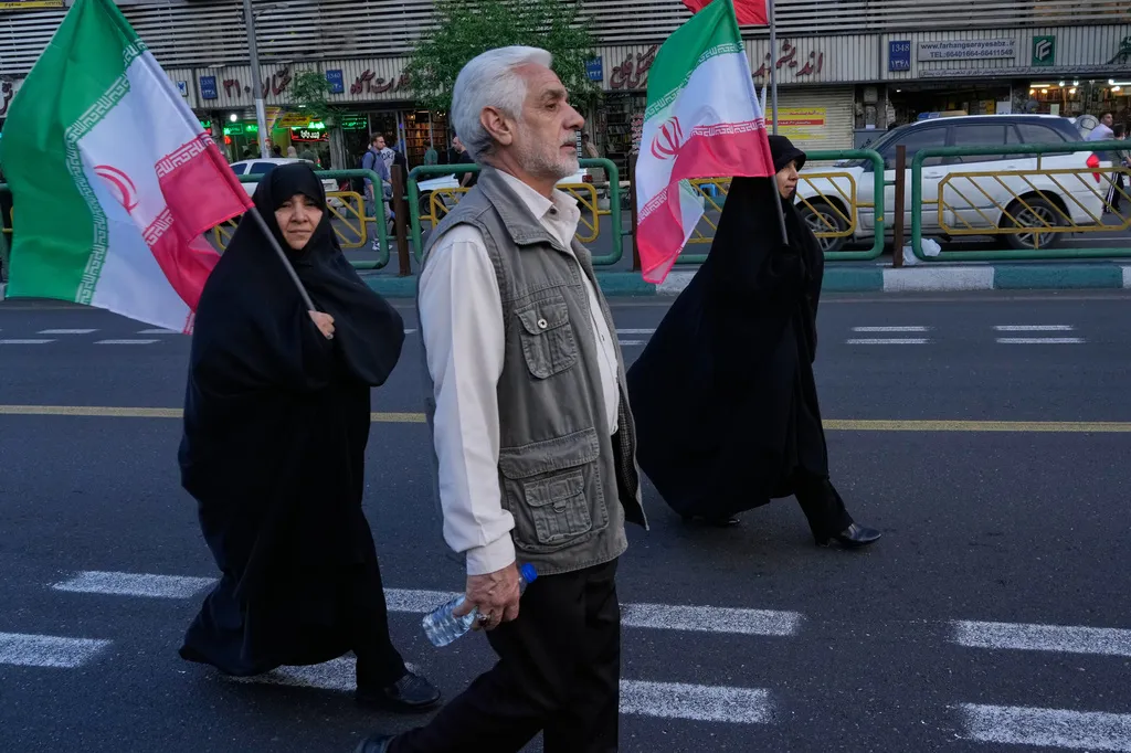 Iran đề xuất phương &aacute;n mới nhằm th&aacute;o gỡ bế tắc đ&agrave;m ph&aacute;n với Mỹ- Ảnh 1.