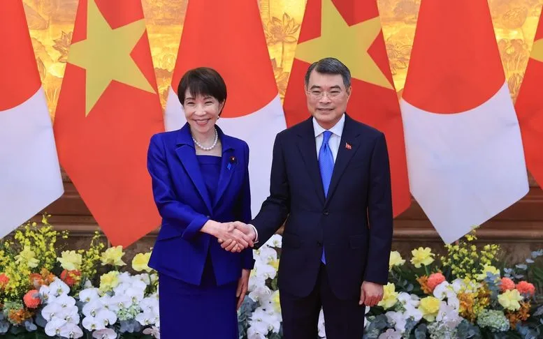 Thủ tướng Lê Minh Hưng và Thủ tướng Nhật Bản Takaichi Sanae trước hội đàm - Ảnh: VGP