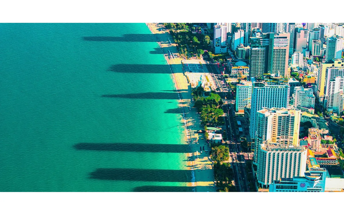 Ban Quản lý Vịnh Nha Trang kêu gọi cộng đồng chung tay bảo vệ môi trường biển, hướng tới phát triển du lịch bền vững. Ảnh : Quốc Bảo