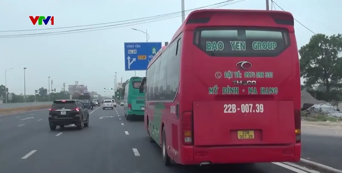 Tăng cường c&aacute;c giải ph&aacute;p đảm bảo trật tự, an to&agrave;n giao th&ocirc;ng tr&ecirc;n c&aacute;c tuyến cao tốc dịp nghỉ lễ 30/4 v&agrave; 1/5 - Ảnh 2.