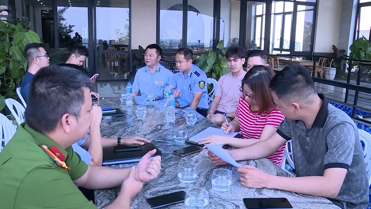 X&aacute;c minh ho&aacute; đơn bữa ăn gi&aacute; gần 18 triệu đồng ở Sầm Sơn- Ảnh 2.