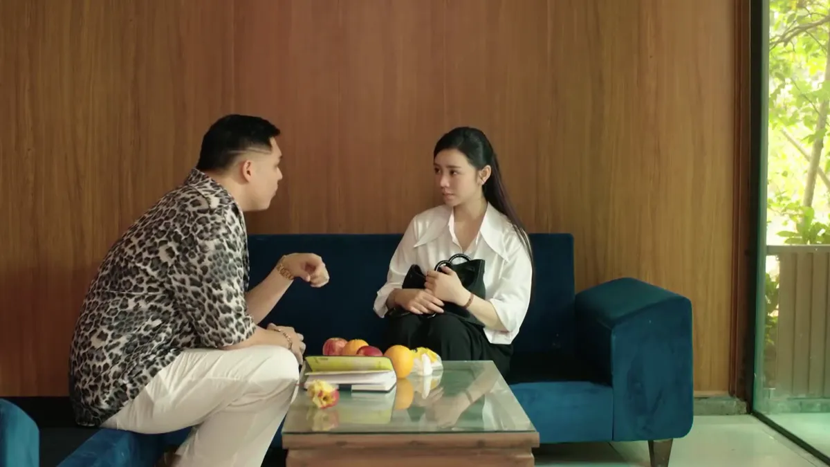 Bước ch&acirc;n v&agrave;o đời - Tập 31: Thương đi vay nặng l&atilde;i, bị g&atilde; đổi t&igrave;nh lấy tiền - Ảnh 1.