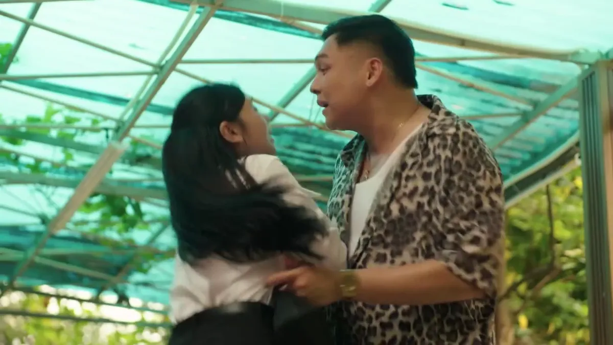 Bước ch&acirc;n v&agrave;o đời - Tập 31: Thương đi vay nặng l&atilde;i, bị g&atilde; đổi t&igrave;nh lấy tiền - Ảnh 2.