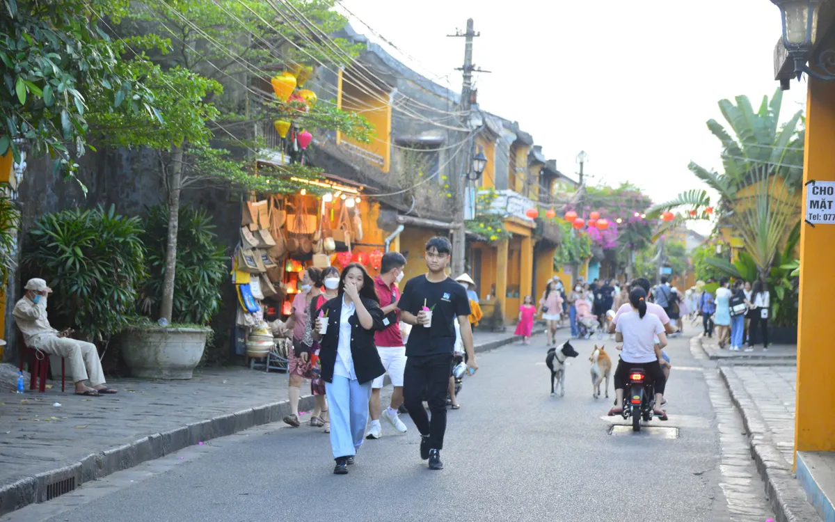 Hội An được vinh danh trong top 100 thành phố đáng khám phá bằng đi bộ.