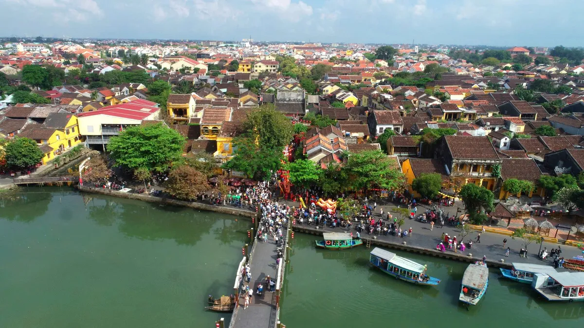 Hội An được vinh danh trong top 100 th&agrave;nh phố đ&aacute;ng kh&aacute;m ph&aacute; bằng đi bộ- Ảnh 1.